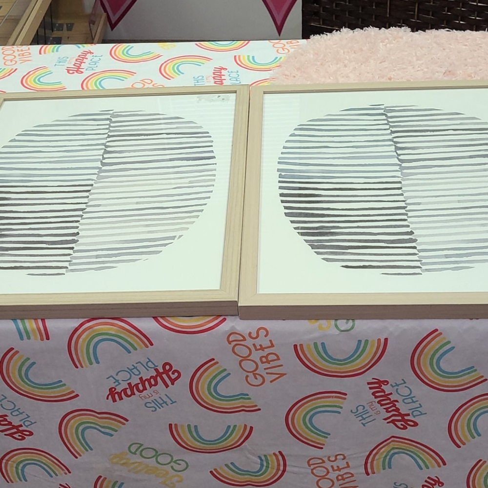 One set designer picture decor